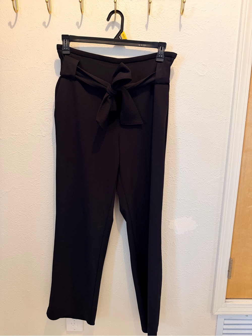 Versona Black Tie-Waist Dress Trousers